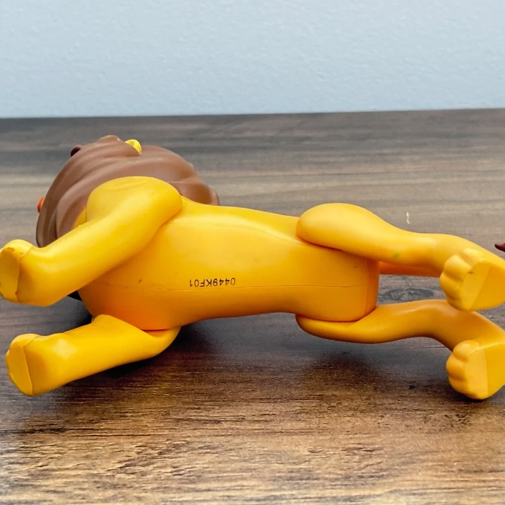 DISNEY Just Play The Lion King Lion Guard ADULT SIMBA Action Figure Toy Topper